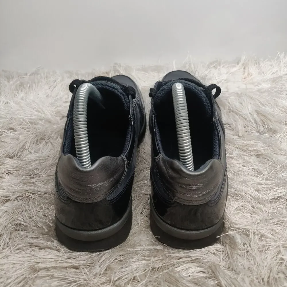 Blue leather Sneakers sz 40 sz 9 by ecco